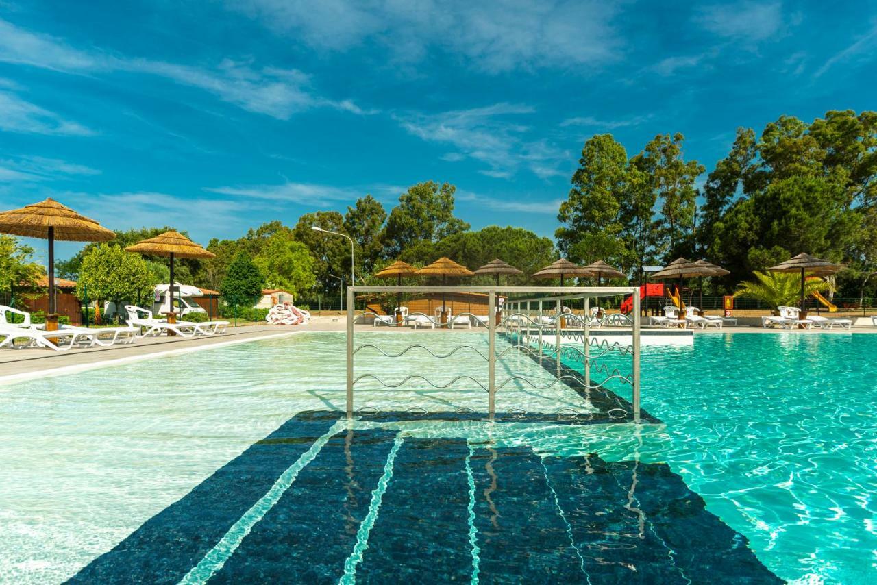 Il Veliero Hotell Follonica Exteriör bild